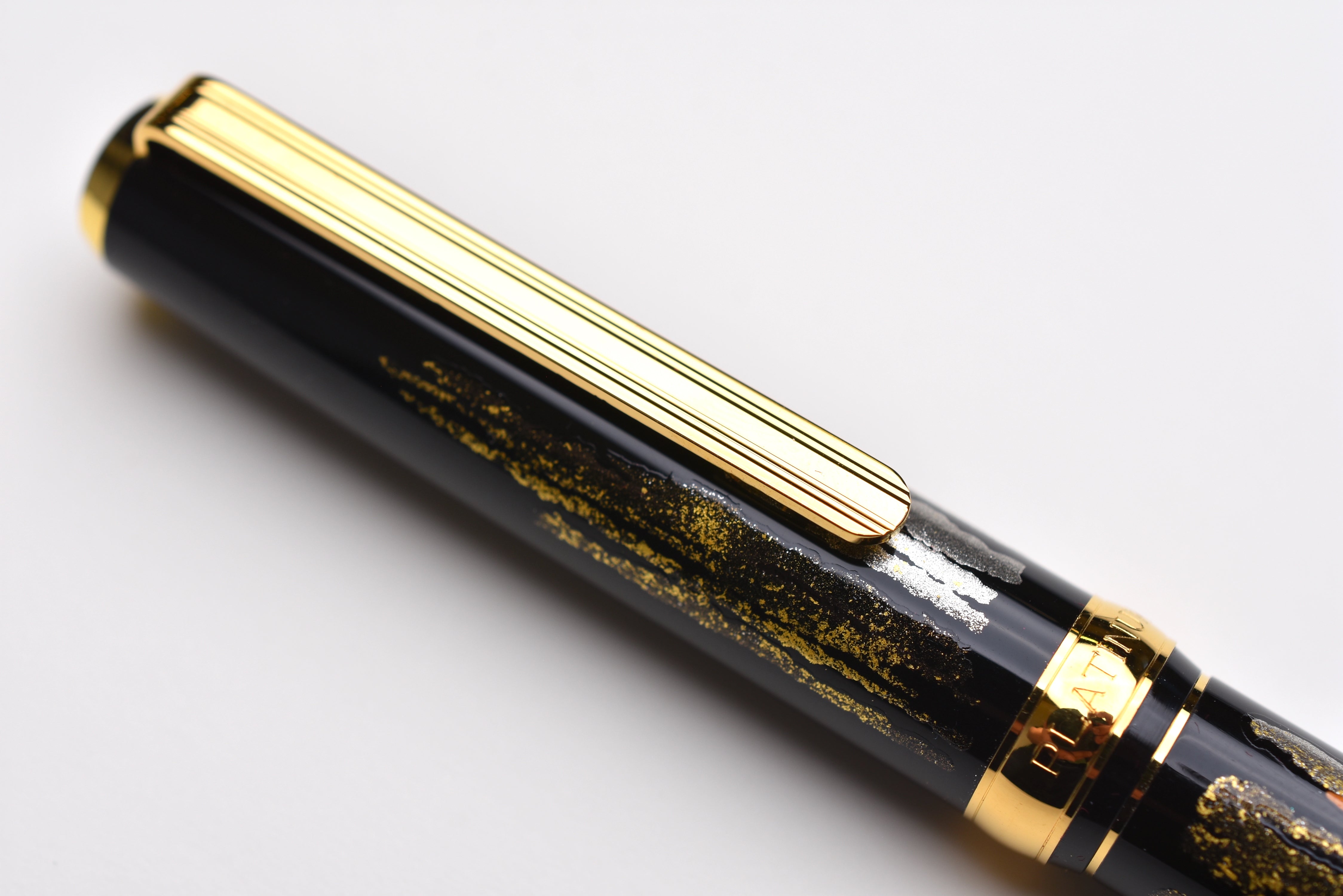 Platinum Kanazawa Gold Leaf Fountain Pen - Red Mt. Fuji – Yoseka