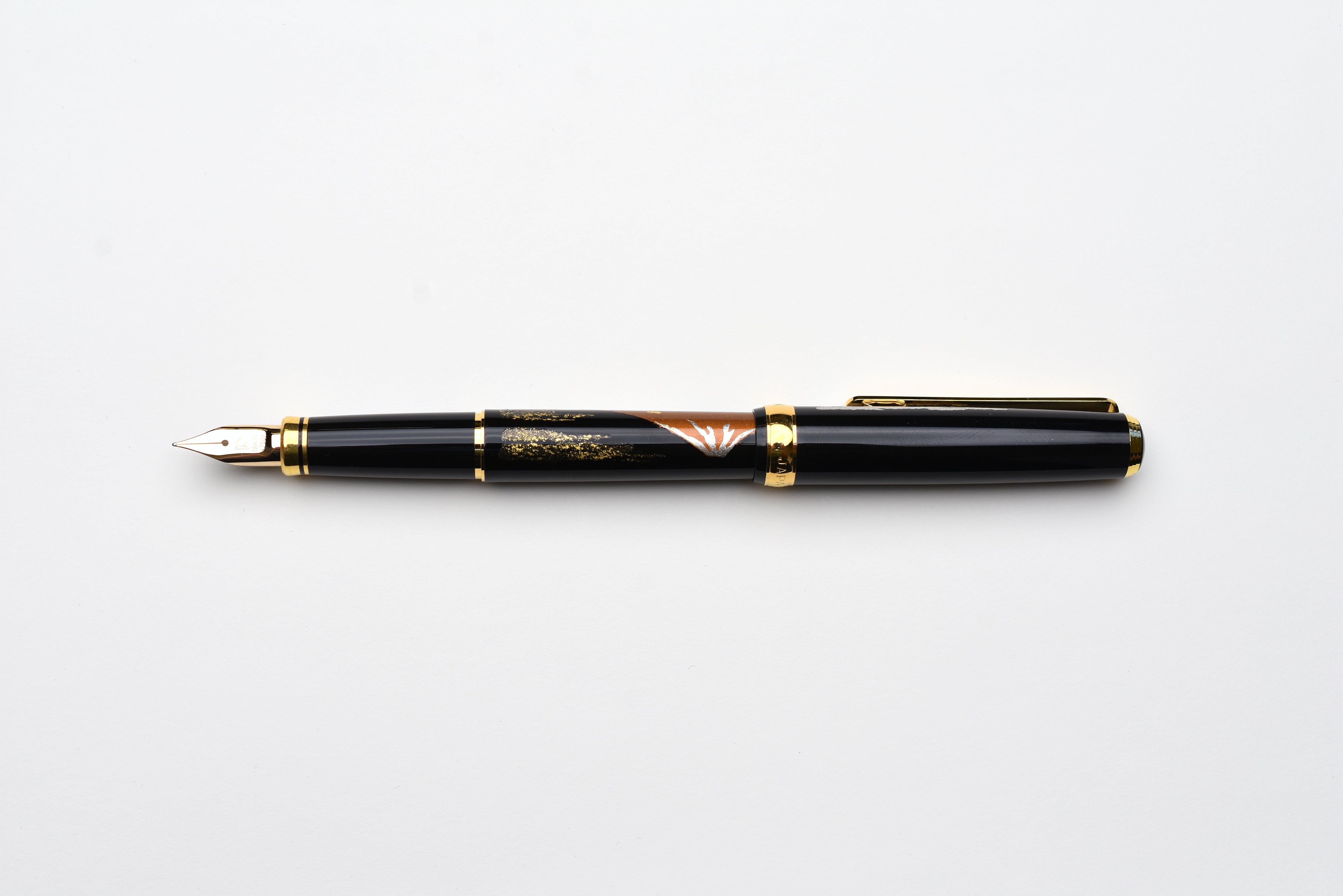 Platinum Kanazawa Gold Leaf Fountain Pen - Red Mt. Fuji – Yoseka