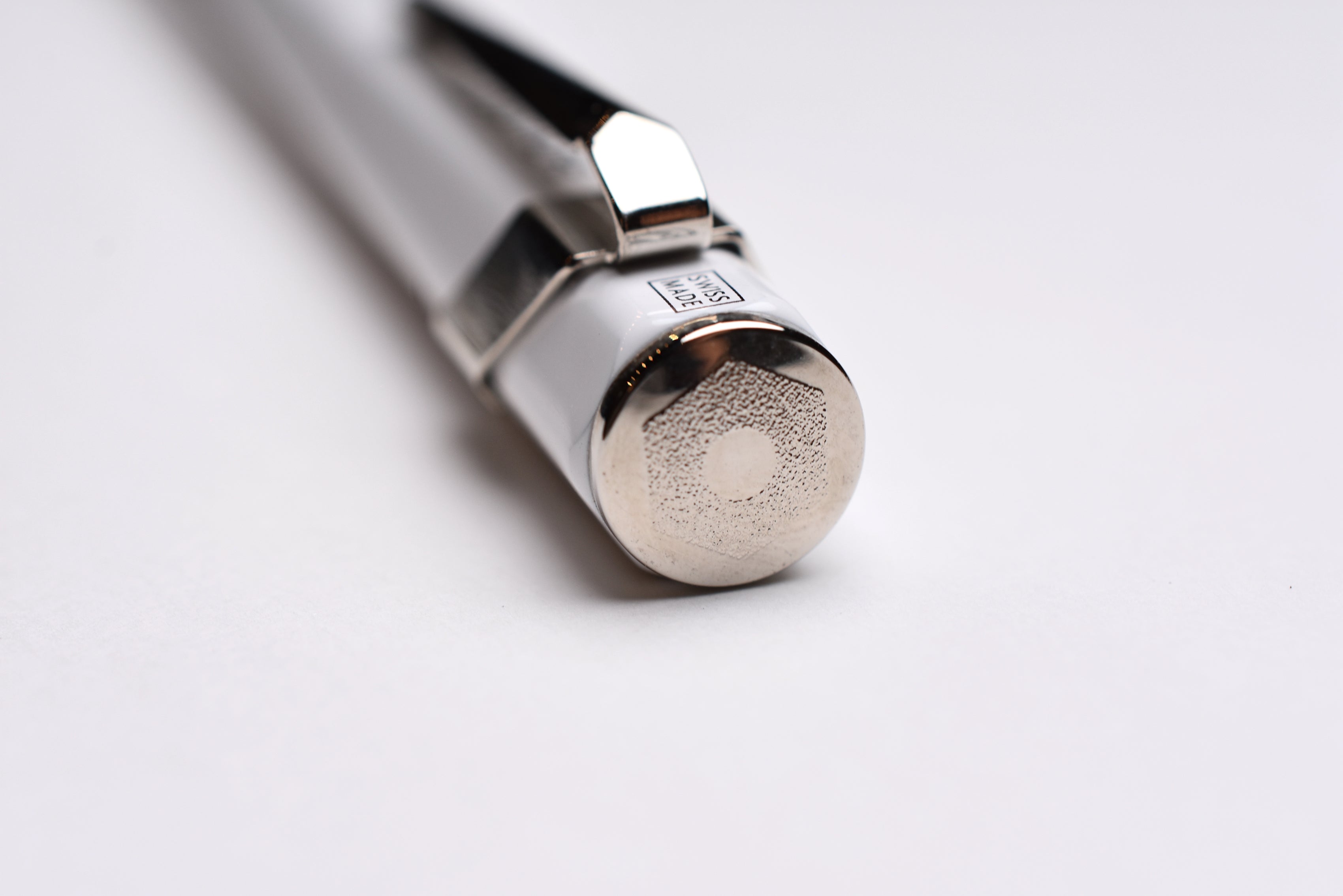 Caran d'Ache 849 Fountain Pen - White – Yoseka Stationery
