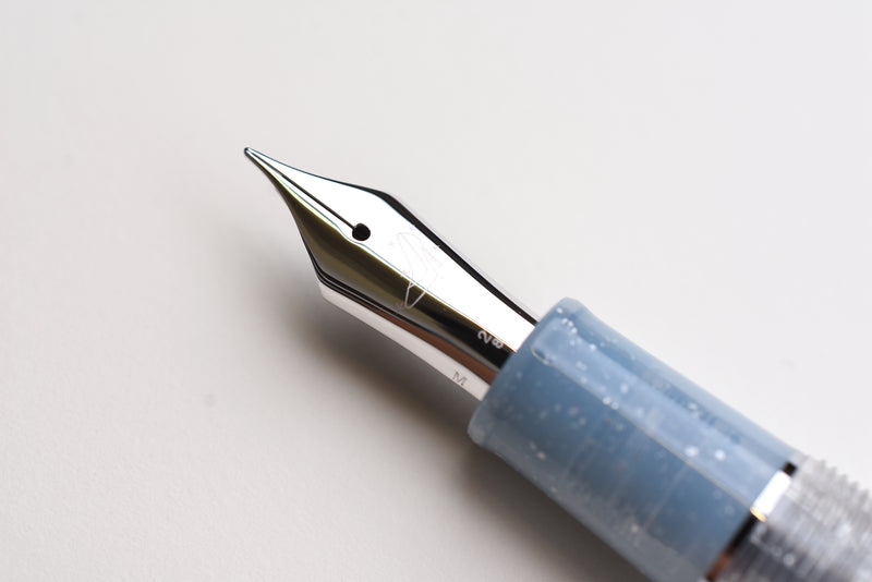 [Synchronicity Glass Art x BUNGUBOX] Glass Pen Cinderella's Slipper
