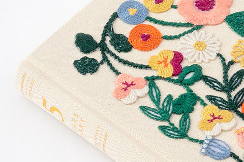 Midori 5 Years Diary - Embroidered